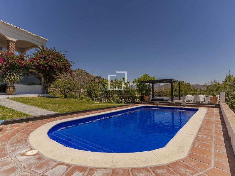 Foto 91d33187-edd4-477a-baab-c07fc2d01db5. Xalet amb calefacció aparcament piscina a Los Cármenes - Cerro Gordo Almuñécar
