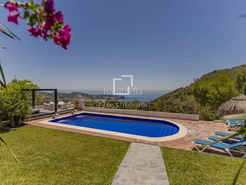 Foto f4e51503-7d81-4d3d-a0cd-36f2d3977aad. Xalet amb calefacció aparcament piscina a Los Cármenes - Cerro Gordo Almuñécar