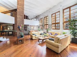 Pis a Poblenou. Piso de 6 dormitorios en venta en poblenou, barcelona