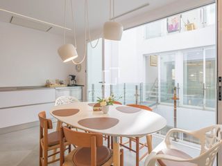 Chalet in La Goleta - San Felipe Neri. Casa independiente de 3 dormitorios con piscina en venta en el c