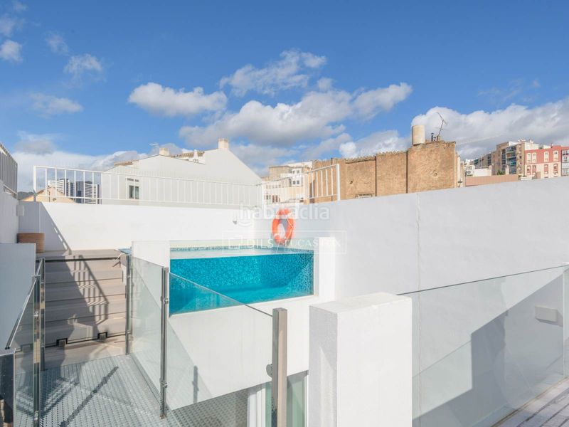 Foto d2aa2da5-88f7-4e2c-81cb-e934a122ef31. Chalet mit heizung pool in La Goleta - San Felipe Neri Málaga