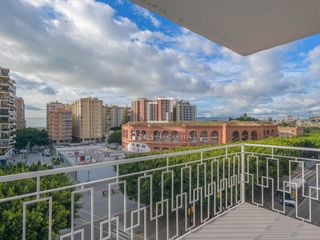 Piso en La Malagueta - Monte Sancha. Lujoso piso de 3 dormitorios con decoración de calidad en venta