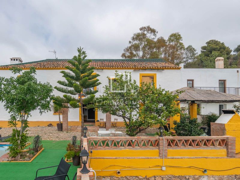 Foto b1fd9bec-5048-45ba-ba3f-da562e72da14. Masia amb aparcament piscina a alegría de la huerta- jardín de Málaga Málaga
