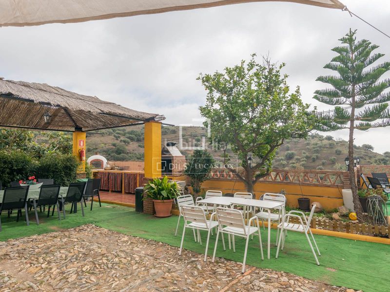 Foto efce59ae-3fa4-4297-8ee5-b5e672cc6d5f. Masia amb aparcament piscina a alegría de la huerta- jardín de Málaga Málaga