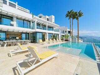 Chalet in Velilla - Velilla Taramay. Villa riviera, la villa más exclusiva de almuñécar en venta en g