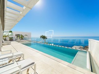 Xalet a Velilla - Velilla Taramay. Villa horizon, lujosa villa de estilo contemporáneo en venta fre