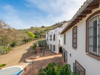 Bauernhof in El Cortijuelo. Espectacular casa de campo en excelentes condiciones con más de