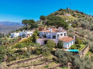 Masia a Arenas. Casa rural con vivienda independiente en venta en arenas, axarqu