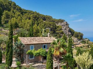 Masia a Banyalbufar. Casa rural de 4 dormitorios en venta en esporles, islas baleares
