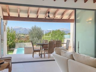 Chalet in Llubí. Casa  villa excelentes de 3 dormitorios en venta en llubí, islas