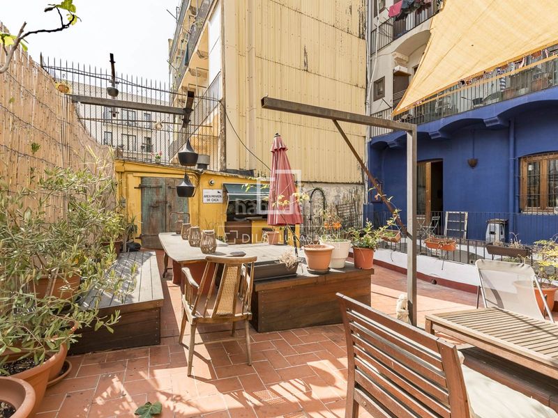 Foto adadaf38-c90a-44b5-9436-05f5aa25367f. Pis a Raval Barcelona