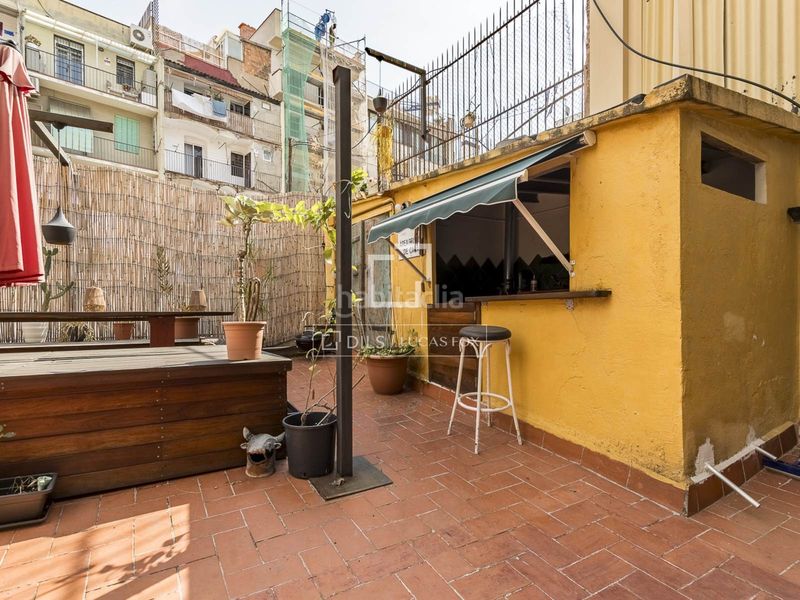 Foto f93f9f9e-71d8-41ab-8139-7d7933f7c6b4. Pis a Raval Barcelona