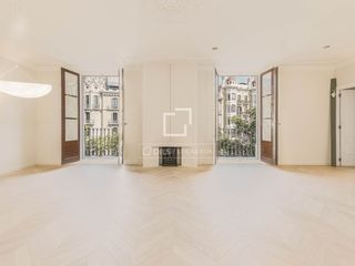 Flat in Dreta de l´Eixample. Piso excelentes de 3 dormitorios en venta en eixample derecho, b