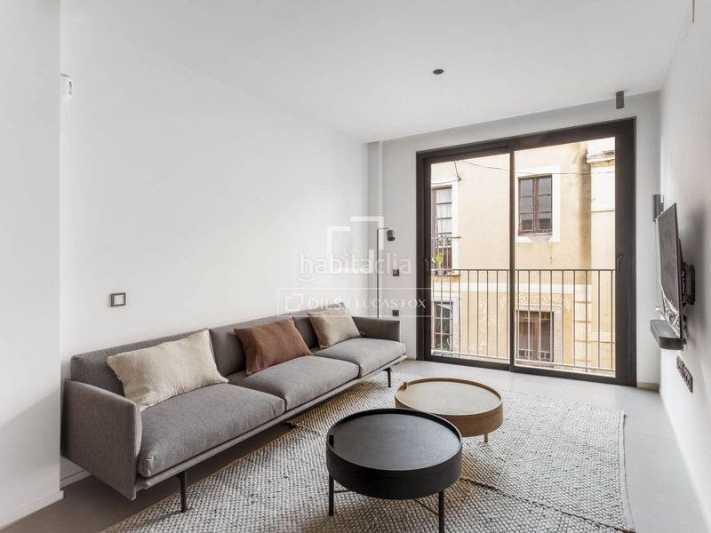 Foto dec7e242-0d8e-4b7d-a81d-459fc1d79b32. Piso  excelentes de 2 dormitorios en venta en gótico, en Barcelona