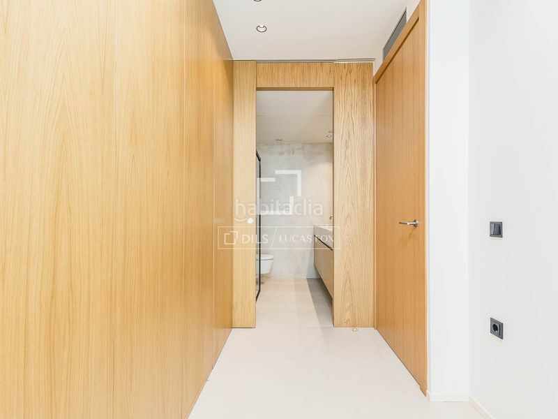 Foto dfc3afad-f75e-48f6-a182-f64d46eb5814. Piso  excelentes de 2 dormitorios en venta en gótico, en Barcelona
