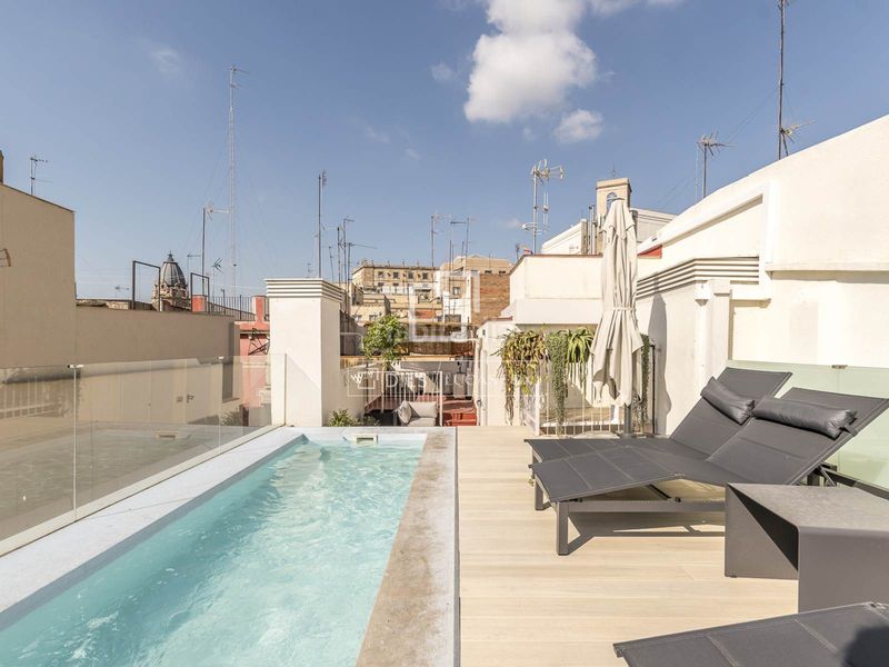 Foto e52adc72-d2d0-4d2b-8b52-fa45088a239f. Piso  excelentes de 2 dormitorios en venta en gótico, en Barcelona