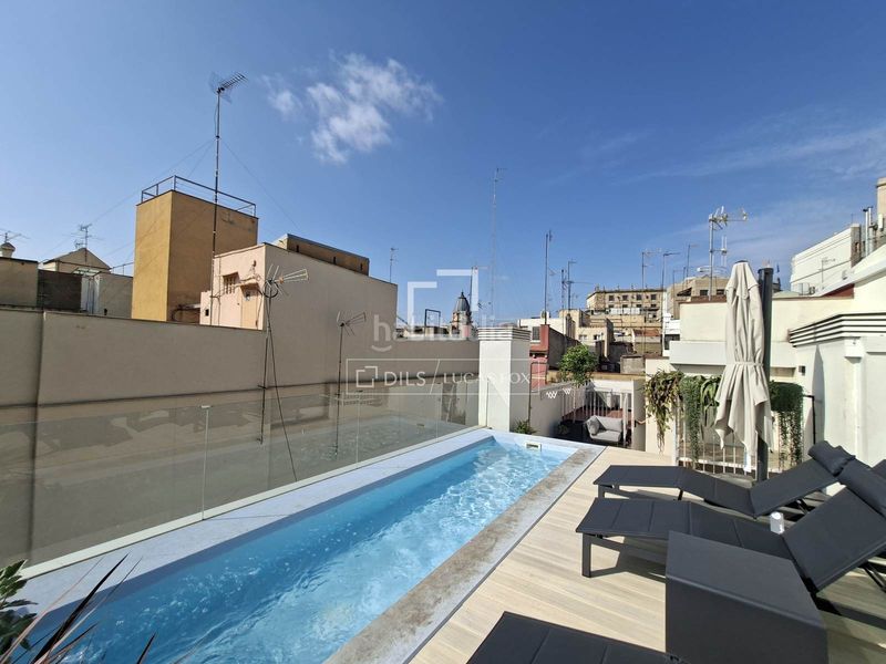 Foto f60ed688-f285-4e58-900d-7824b1e6aa67. Piso  excelentes de 2 dormitorios en venta en gótico, en Barcelona