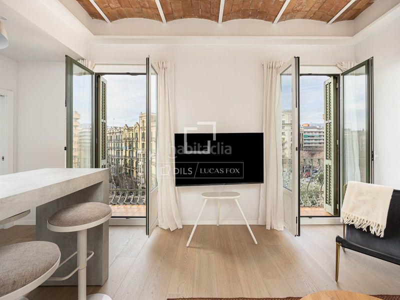 Foto dd013f22-b3dd-4db5-ba58-1d30d6e43e84. Pis a Dreta de l´Eixample Barcelona