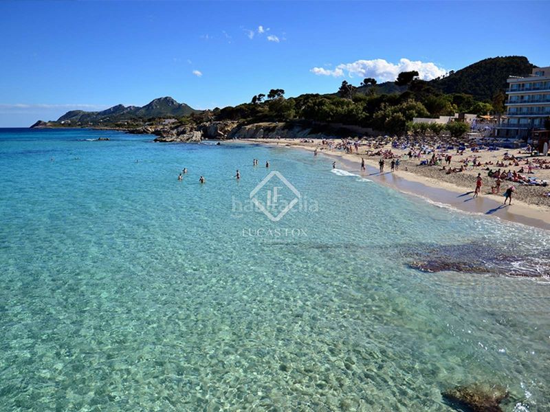Foto 55b840cb-9d71-47d3-9df5-c8c80c879666. Xalet amb calefacció aparcament piscina a Cala Ratjada Capdepera