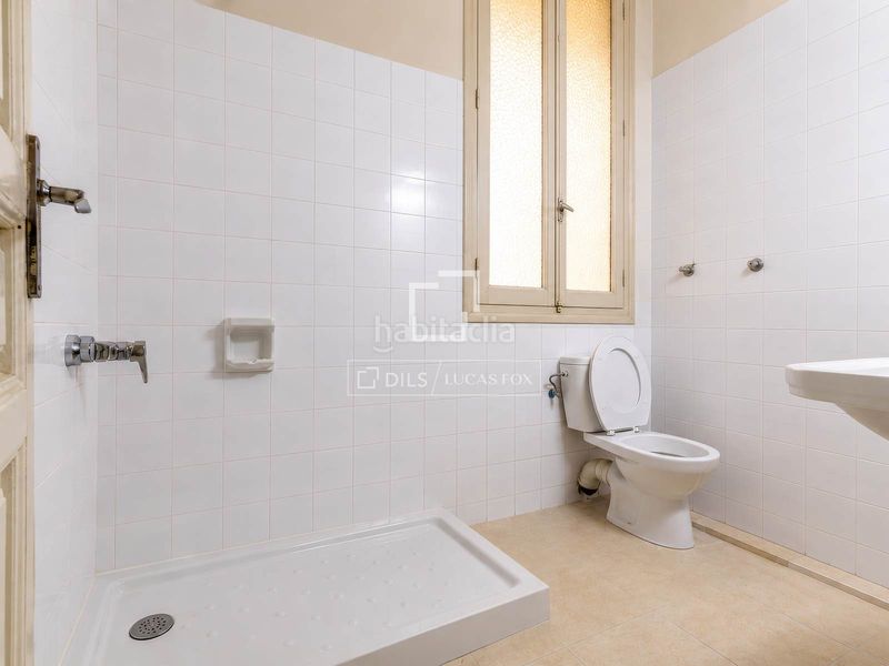 Foto 0db76374-8df3-4da5-a72e-3457e9cd7e87. Pis amb calefacció a Argüelles Madrid