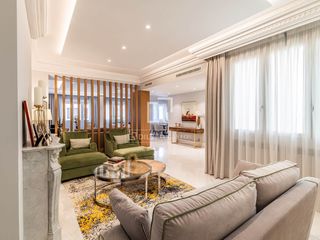 Flat in Almagro. Excelente piso de cuatro dormitorios en venta en ríos rosas, mad