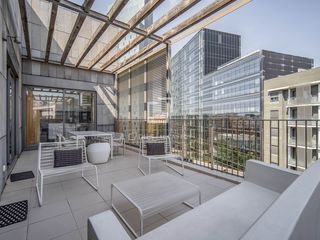Àtic a Poblenou. Ático de 2 dormitorios con 40m terraza en venta en poblenou, bar