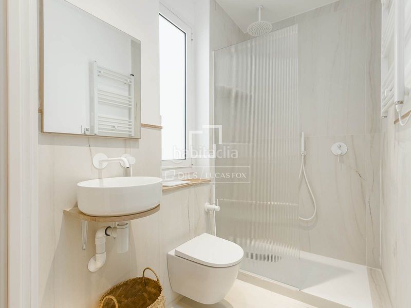 Foto 02ecbb21-c323-4a61-825e-28696775536c. Pis amb calefacció a Dreta de l´Eixample Barcelona