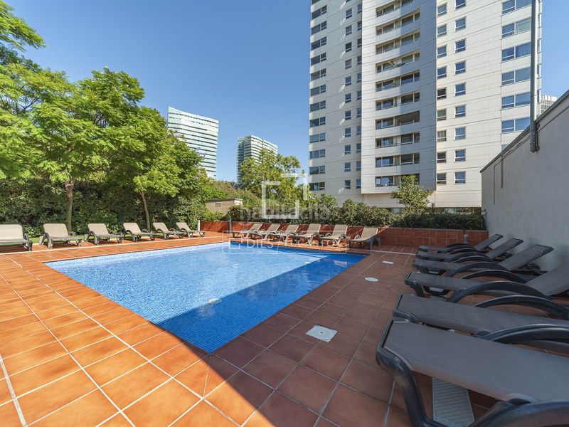 Foto c3d7a9e6-6249-41ff-8226-09e63f3f16ed. Pis amb calefacció aparcament piscina a Diagonal Mar i el Front Marítim del Poblenou Barcelona