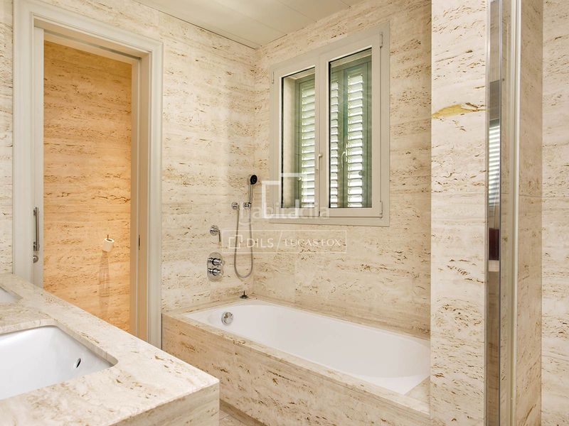 Foto afb4ae2b-7e23-4c3a-8116-48ec4dd57426. Miete etagenwohnung mit heizung in Dreta de l´Eixample Barcelona