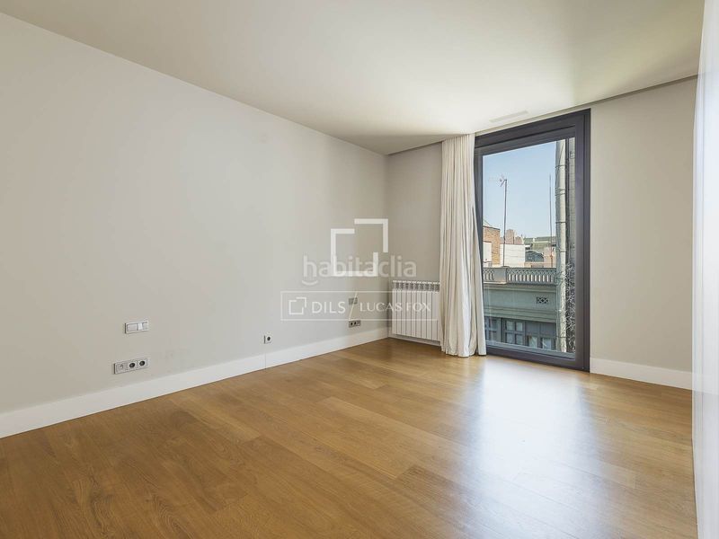 Foto 94597a85-f928-415a-ae02-e3ca8ff0f805. Àtic amb calefacció a Dreta de l´Eixample Barcelona