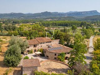 Casale in Cellera de Ter (La). Masía histórica con proyecto de camping aprobado en venta en la