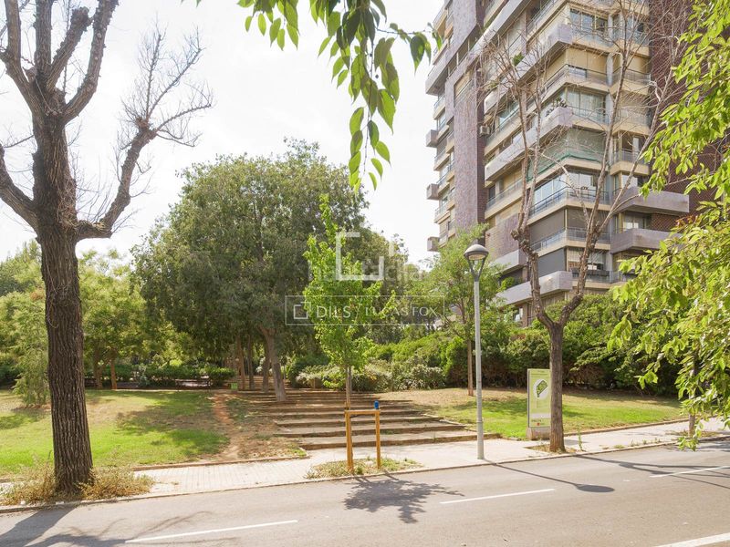 Foto 0ad6ae30-123b-4ef5-be47-be8bd6ef01e6. Pis amb aparcament piscina a Pedralbes Barcelona
