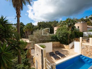 Chalet in Can Furnet. Casa  villa de 3 dormitorios con 15m terraza en venta en santa e