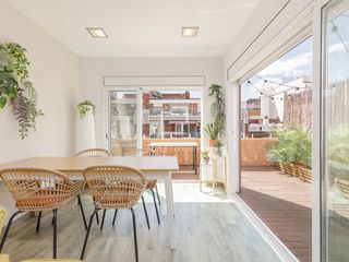 Àtic a Sant Antoni. Ático de 3 dormitorios con 20m terraza en venta en sant antoni,