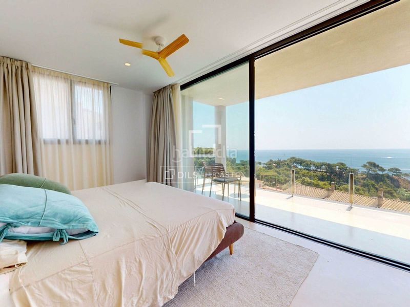 Foto ed8b0799-9f4c-4e00-895b-d8a19a7fc931. Chalet casa a estrenar con cuatro dormitorios, piscina privada y jardín a pocos minutos de la playa de mar menuda, en Tossa de Mar