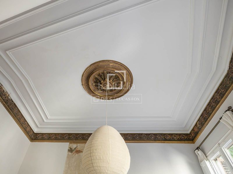 Foto bdf55963-7064-4be0-8b80-19be237f16f6. Piso  excelentes de 5 dormitorios con 121m terraza en venta en el born, en Barcelona