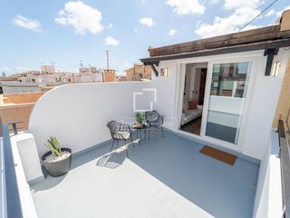 Lloguer Àtic a Arrancapins. Precioso ático en alquiler con reforma de diseño a estrenar y co