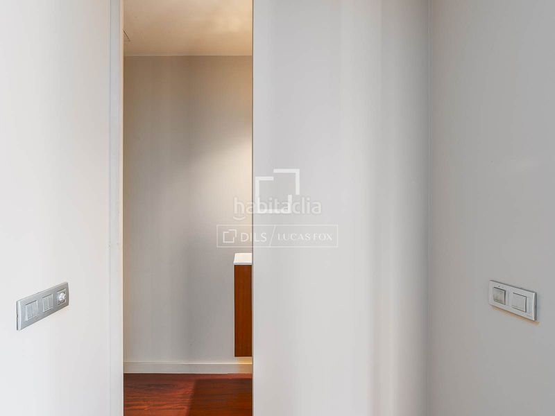 Foto e6b40dbb-30e0-4ca8-b14e-07d2ccb94c3d. Pis amb calefacció a Dreta de l´Eixample Barcelona