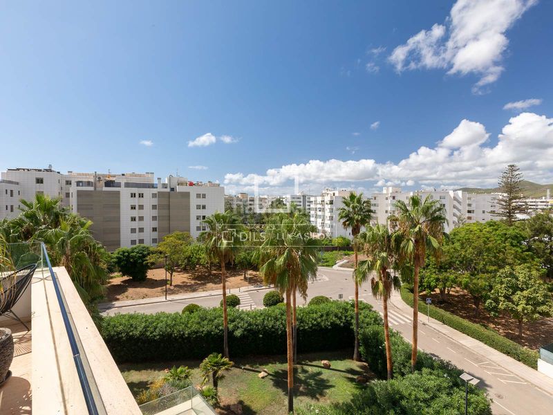 Foto 4b45ee25-a33d-4ca0-842c-9e2338edd47a. Pis amb aparcament piscina a Marina Botafoc-Talamanca Ibiza