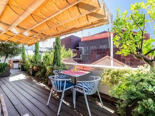 Penthouse in Cortes-Huertas. Ático de ensueño en cortes con terraza privada.