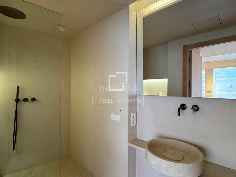 Foto 798fb0ae-942f-4fee-afb2-bd0a2298c238. Alquiler piso elegante piso de alquiler temporal recién reformado con vistas a plaza de lolivar en el centro de palma en Palma de Mallorca