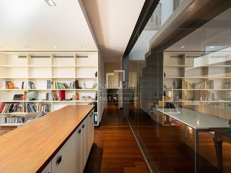 Foto 00462749-4517-4af5-8d2b-2e5a29a33704. Chalet exclusiva casa de diseño arquitectónico cerca de los prestigiosos colegios internacionales . en Barcelona