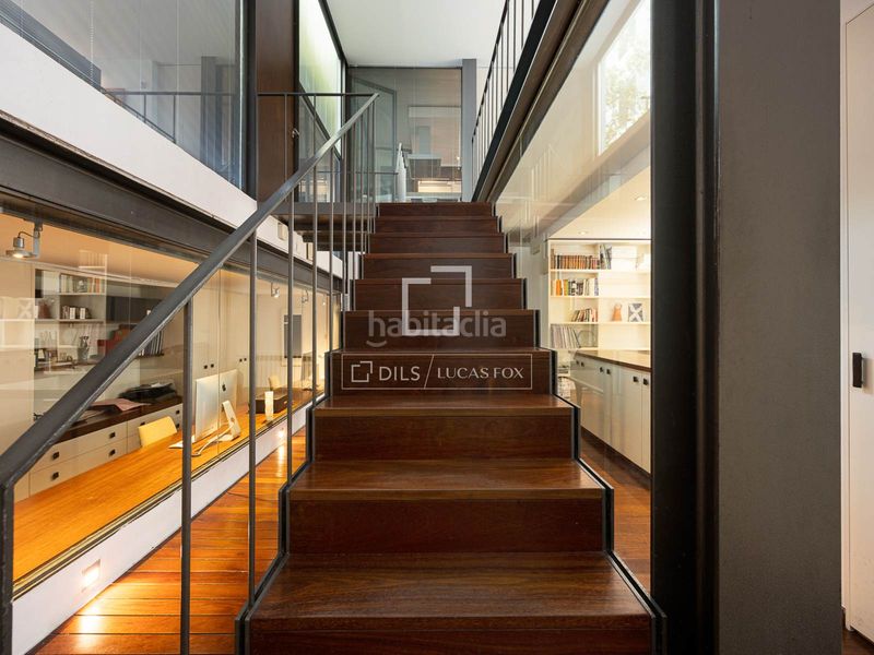 Foto 136e3f48-87cf-4d33-9957-a18f69c35391. Chalet exclusiva casa de diseño arquitectónico cerca de los prestigiosos colegios internacionales . en Barcelona