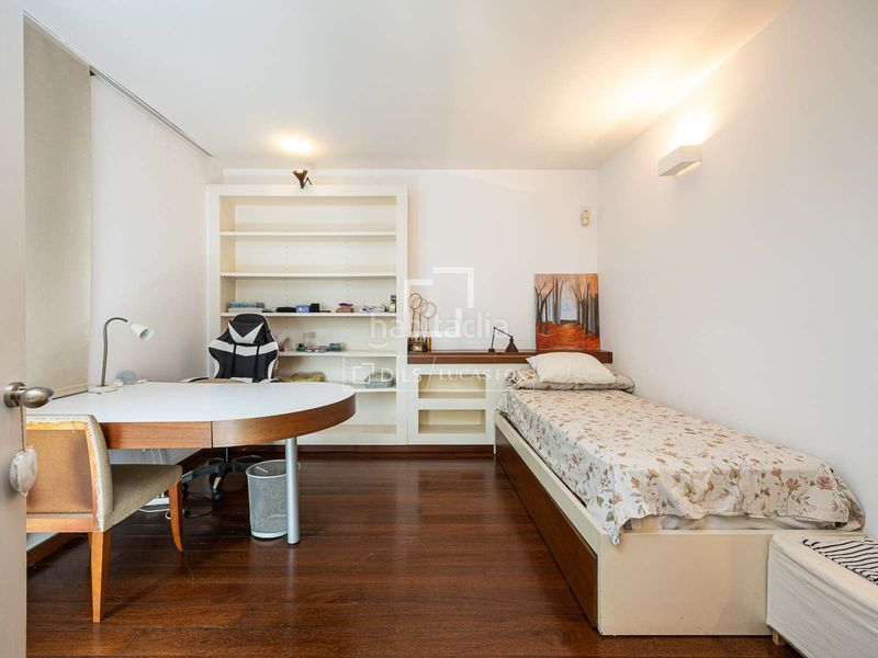 Foto 3094f95a-e6cc-4b67-9b70-f433dd014e73. Chalet exclusiva casa de diseño arquitectónico cerca de los prestigiosos colegios internacionales . en Barcelona
