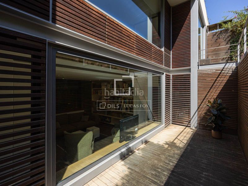 Foto 4c4c4940-9b97-4ab8-844d-261cf1682ed8. Chalet exclusiva casa de diseño arquitectónico cerca de los prestigiosos colegios internacionales . en Barcelona