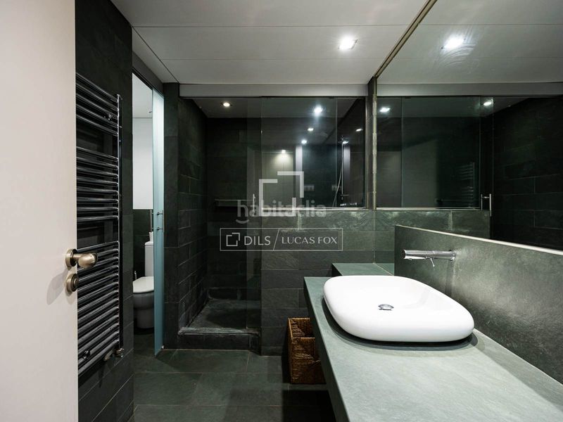 Foto 6a7baed9-a573-4311-89a7-61f36146328b. Chalet exclusiva casa de diseño arquitectónico cerca de los prestigiosos colegios internacionales . en Barcelona