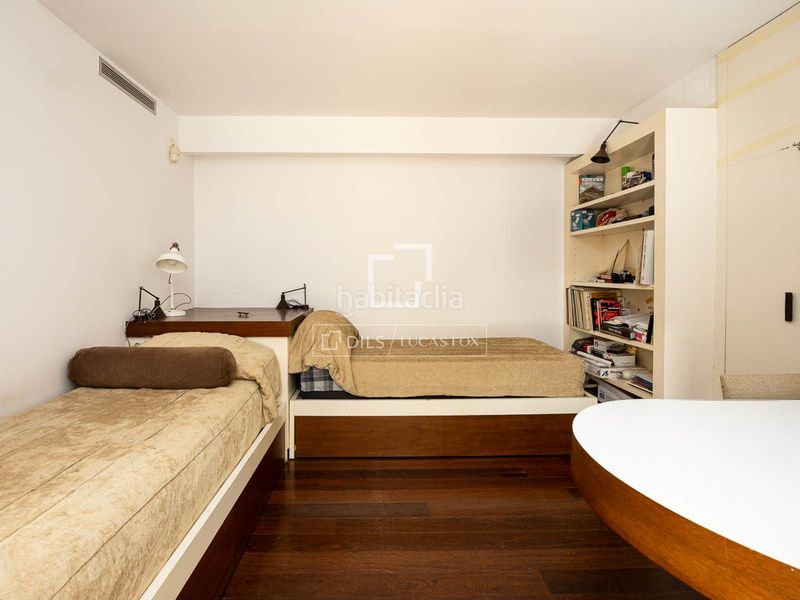 Foto 789e34f8-21a9-4d99-bb93-c41147afae7a. Chalet exclusiva casa de diseño arquitectónico cerca de los prestigiosos colegios internacionales . en Barcelona