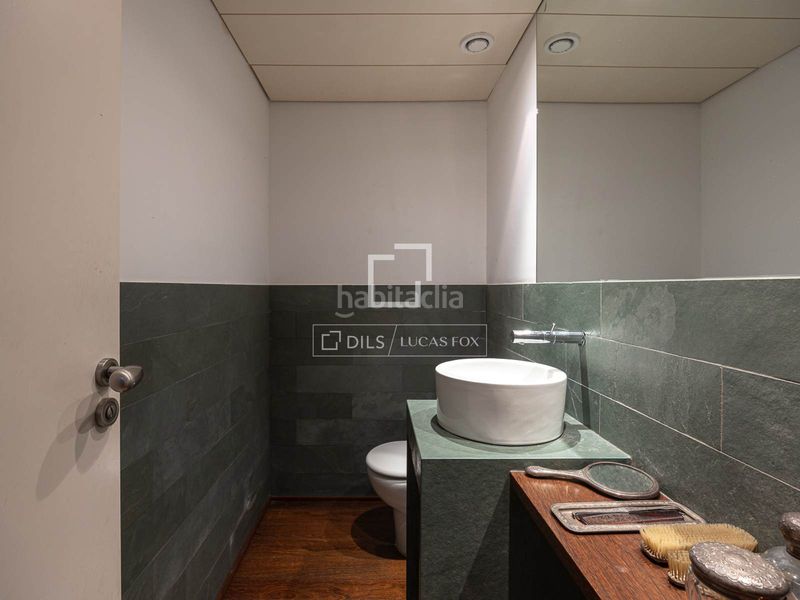 Foto b8d404e3-82c9-49a0-beba-c3f7f7e09afa. Chalet exclusiva casa de diseño arquitectónico cerca de los prestigiosos colegios internacionales . en Barcelona