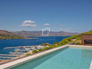 Xalet a Port de la Selva (El). Arquitectura contemporánea, piscina infinity y vistas al mar en