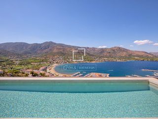 Chalet in Port de la Selva (El). Arquitectura contemporánea, piscina infinity y vistas al mar en